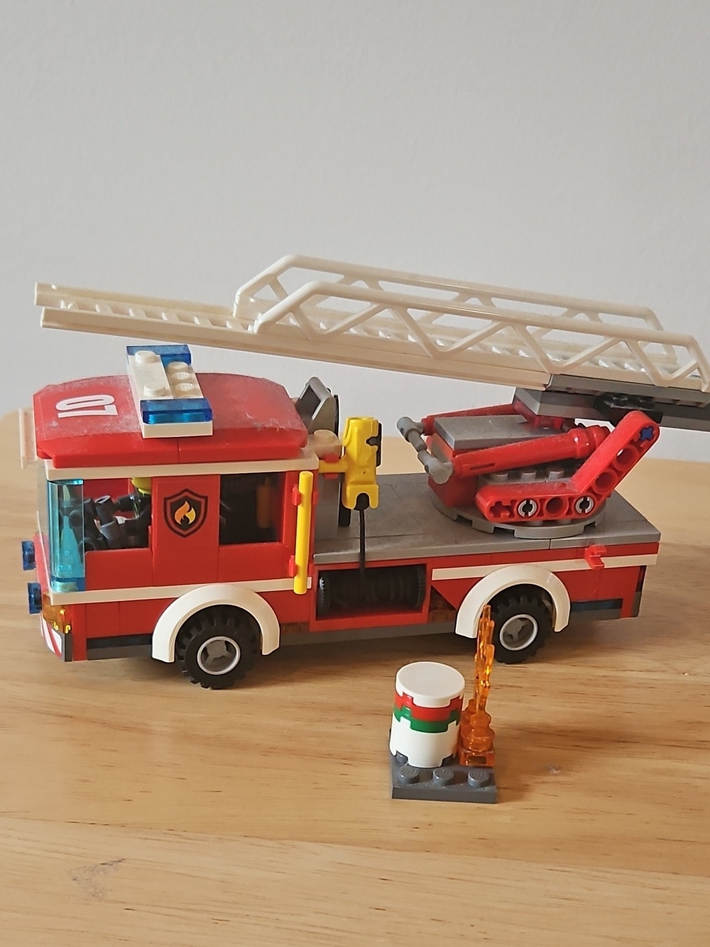 LEGO City Fire 60107 Fire Ladder Truck Retired